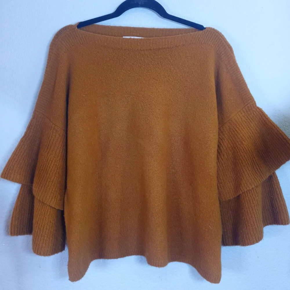 Madewell Bohemian Boatneck Flutter Tiered Dolman Sleeve Fuzzy Soft Knit Sweater - Picture 4 of 7